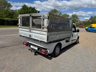/photos/9691/19f91365-88e2-cd27-ddc8-db12c85a0030_i320x240.jpg