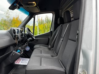/photos/9691/2929e3ff-24b7-7b12-afbb-84c59d436ad8_i320x240.jpg