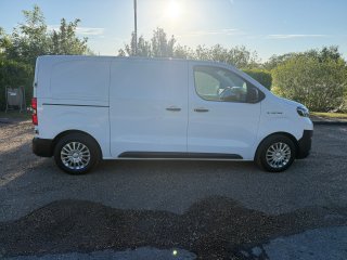 /photos/9691/37ff763f-3581-66ce-f8fe-643b8f2d4cbd_i320x240.jpg