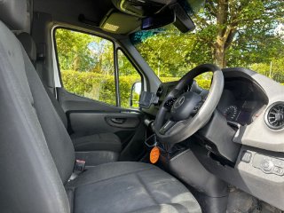 /photos/9691/b1083a80-fbec-bac9-eff7-19d362c0702c_i320x240.jpg