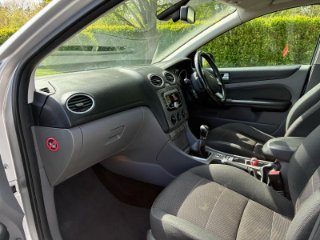 /photos/9691/e7cfc18e-9de0-76a0-7910-f82ce590f800_i320x240.jpg